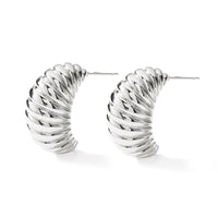 Studs - platinum