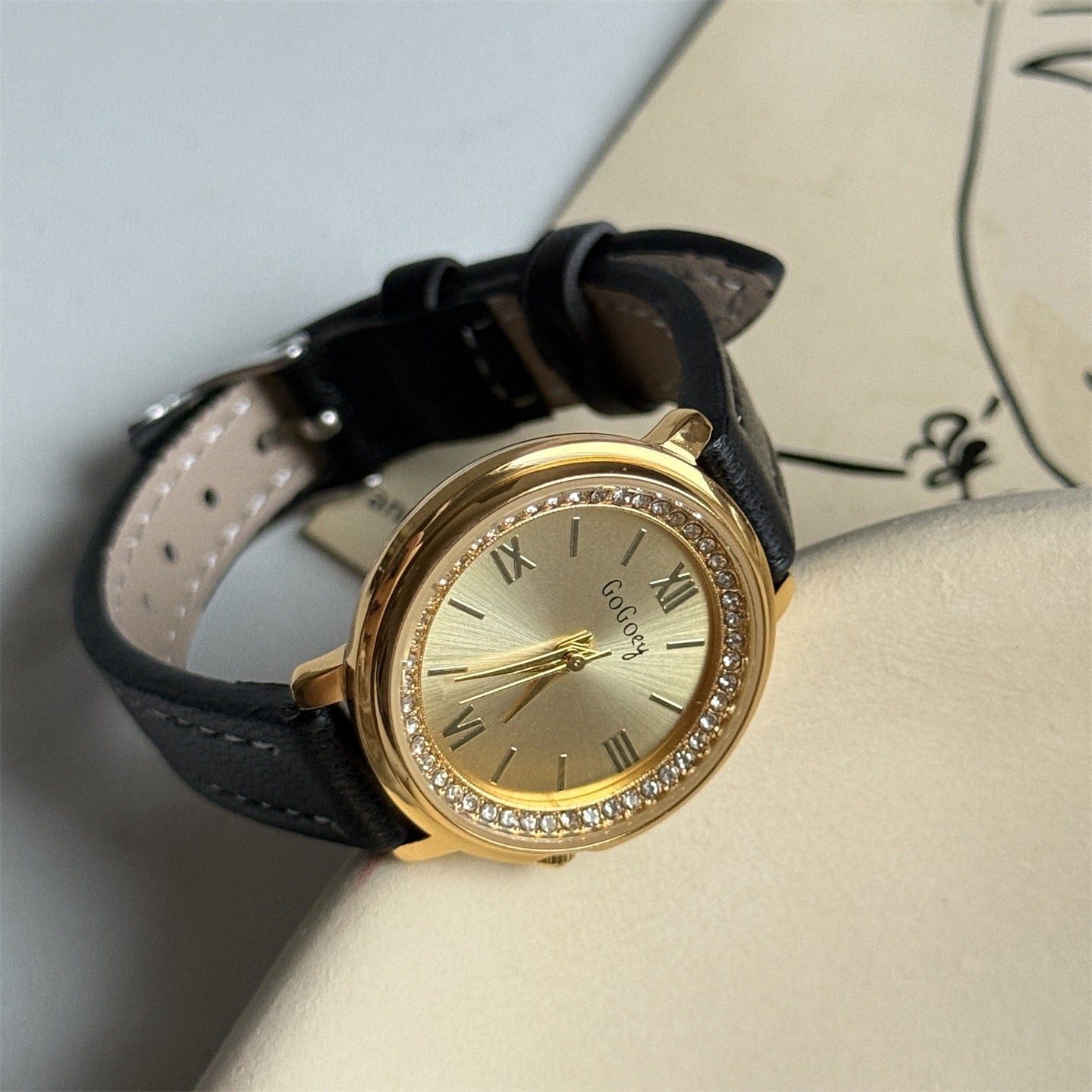 GoGoey Douyin Popular Vintage Round Chanel Light Luxury High-End Diamond-Encrusted Belt Women's Watch for Middle and High School Students