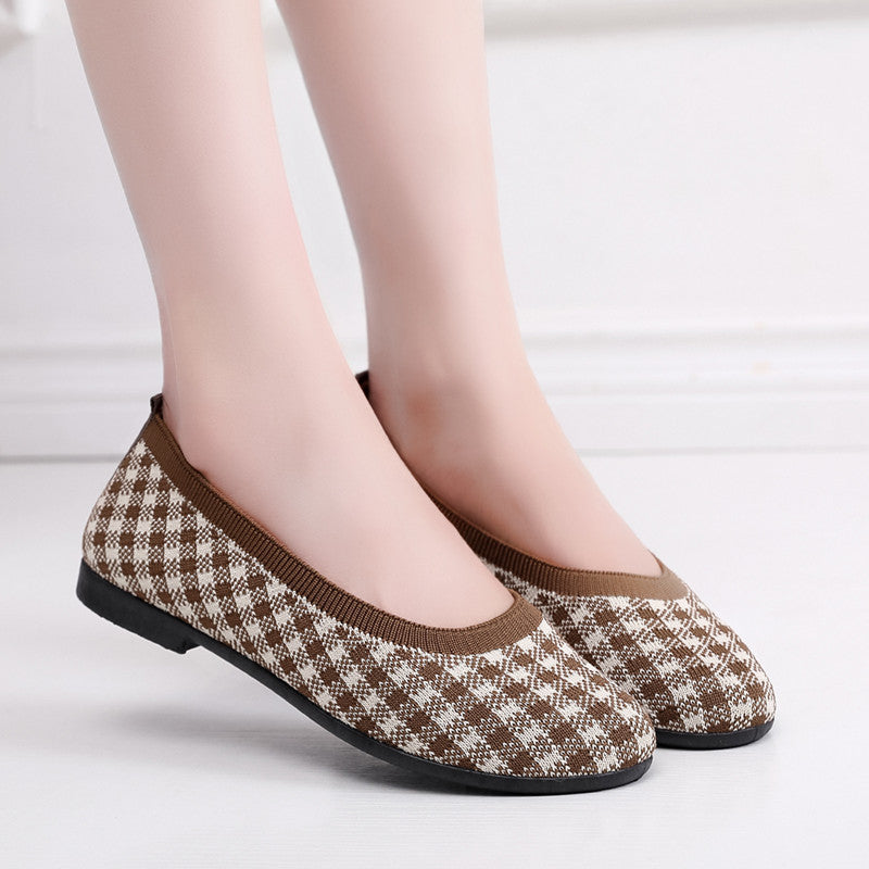 Spring, summer and autumn flying woven breathable women's shoes, old Beijing cloth shoes, flat soles, one-foot shoes, fashionable casual women's single shoes, drop shipping