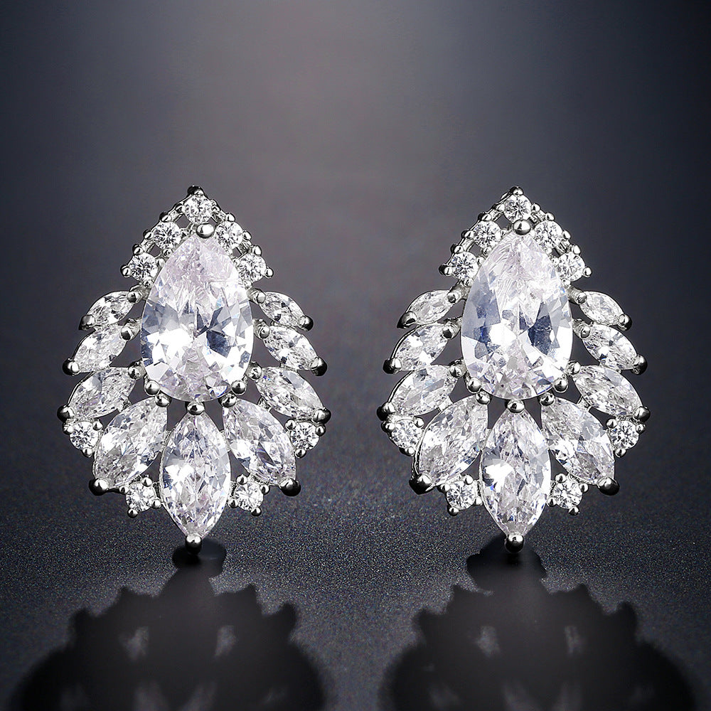 Cross-border bestselling accessories: waterdrop zircon studs with floral shapes, light luxury and high-end evening earrings