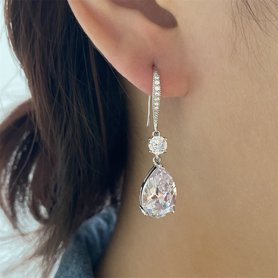 RAKOL Korean version has a simple personality and a long drop earring, a beautiful temperament, a micro-inlaid zircon bridal earring, and an earring