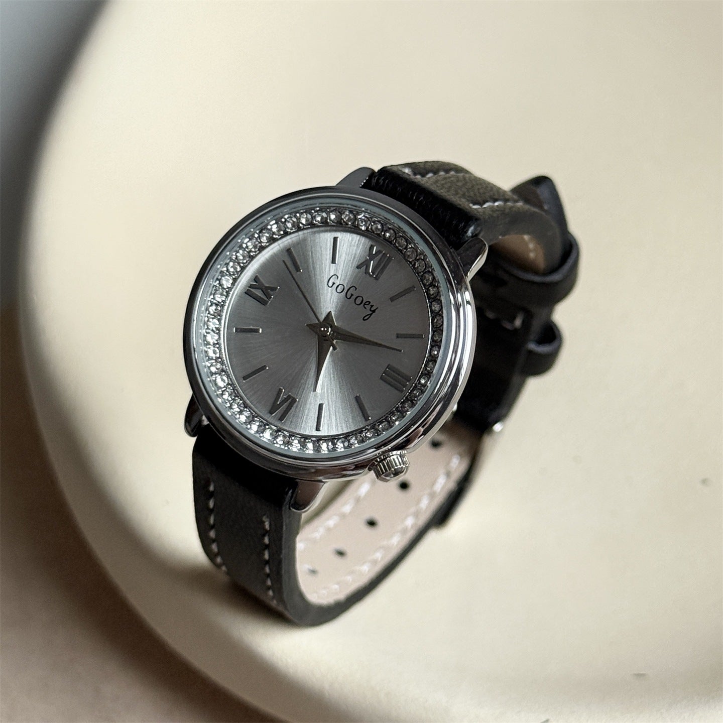 GoGoey Douyin Popular Vintage Round Chanel Light Luxury High-End Diamond-Encrusted Belt Women's Watch for Middle and High School Students