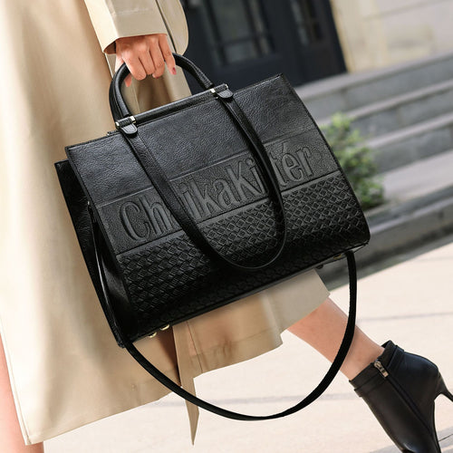 Internacional Bolsa de mão feminina Novo modelo minimalista estampado em relevo Grande capacidade Bolsa tote europeia e americana fashion Bolsa de ombro feminina para o dia a dia bolsa