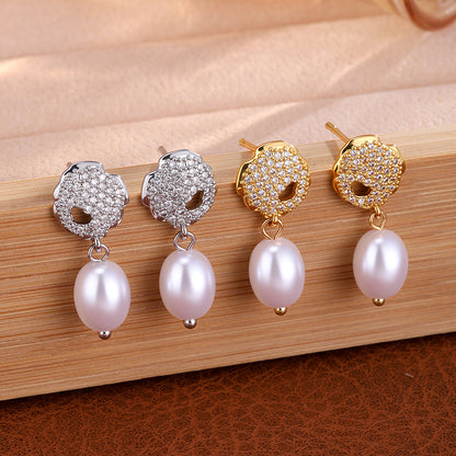 Japanese and Korean exquisite fashion style, niche design, socialite style, light luxury commuter, ultra-glitter fairy with full diamonds, pearl-set earrings