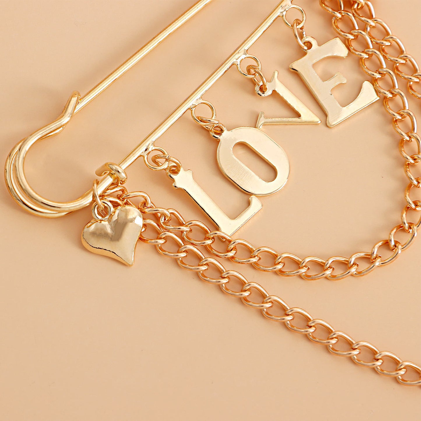 European and American cross-border jewelry, Valentine's Day letter LOVE, love tassel pendant, brooch accessories, women's geometric pin pendant