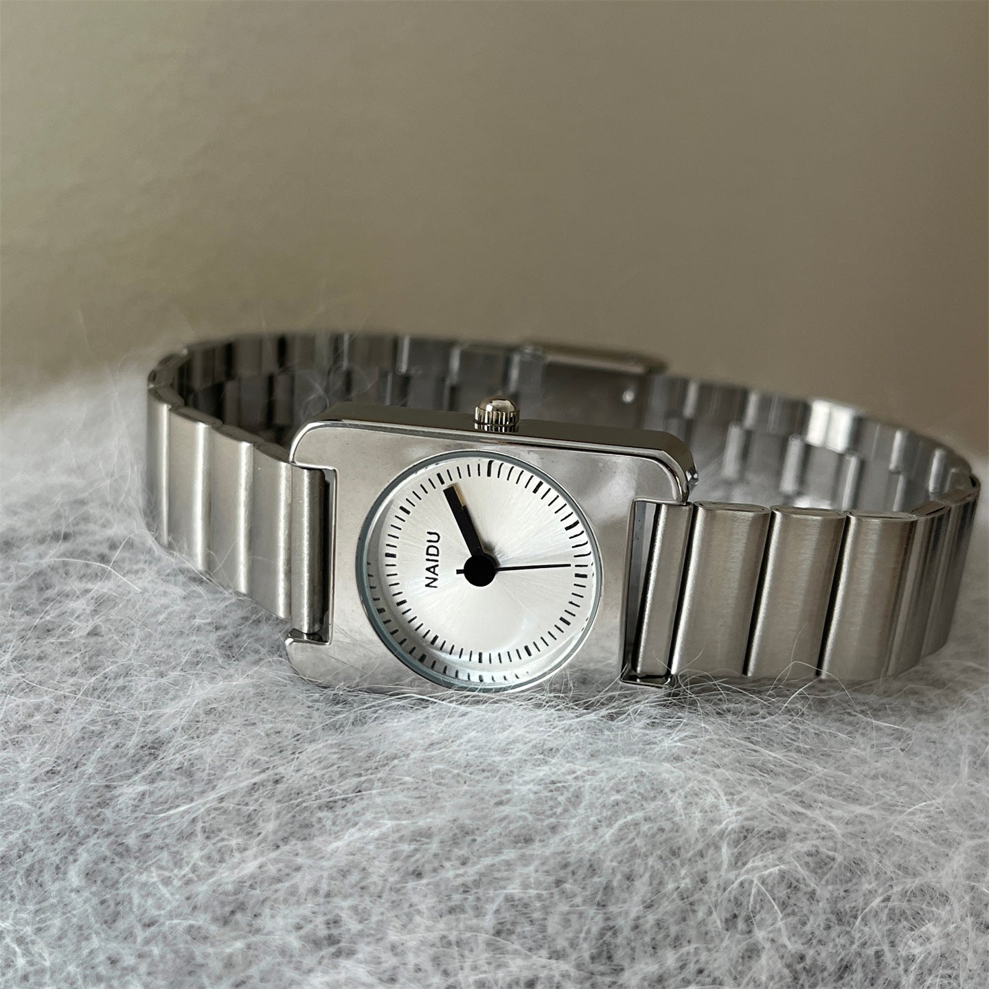 Foreign Trade Light Luxury Minimalist Style Unique Metal Bamboo Chain Watch Simple and Fashionable Square Elegant Casual Women's Watch