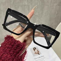 Black frame white flat