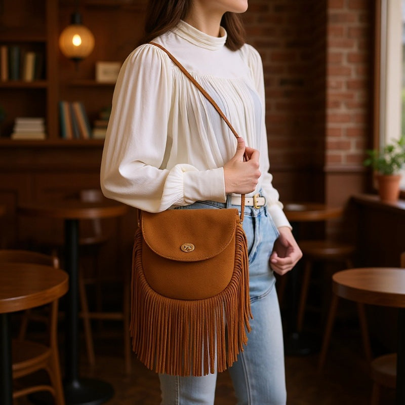 Mala de senhora com textura mate, modelo 2025, versátil, para usar ao ombro ou transversalmente, estilo coreano, estilo sela ou saco. Venda direta da fábrica.