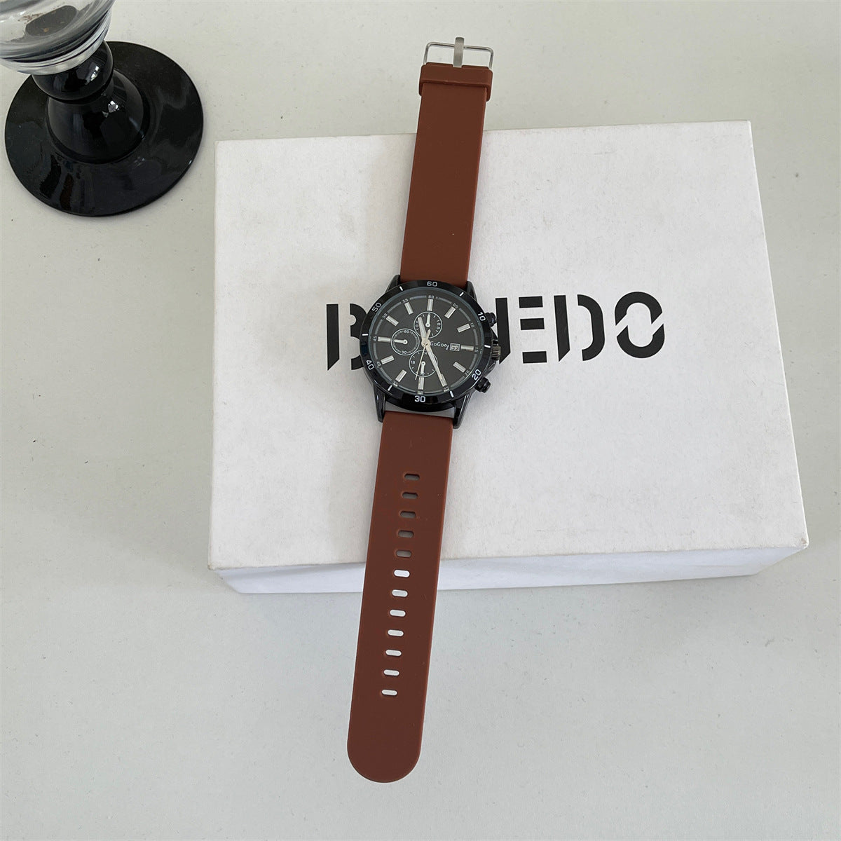 European and American trendy youth minimalist fashion round watch women's couple quartz watch cross-border live streaming source