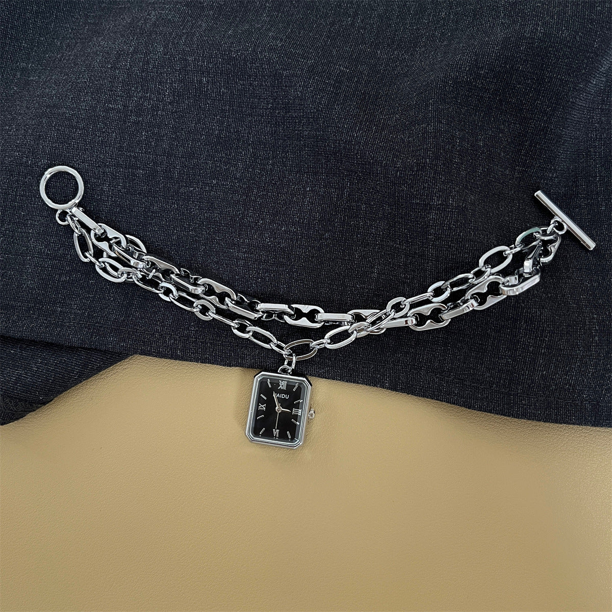 NAIDU square hanging charm INS style fashionable light luxury vintage skeleton chain watch women's gold wristwatch live stream bestseller