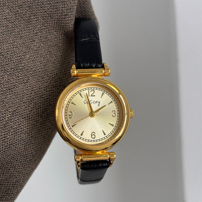 Niche, high-aesthetic light luxury women's watches, exquisite vintage schoolgirl temperament, simple small dial casual wristwatches for women