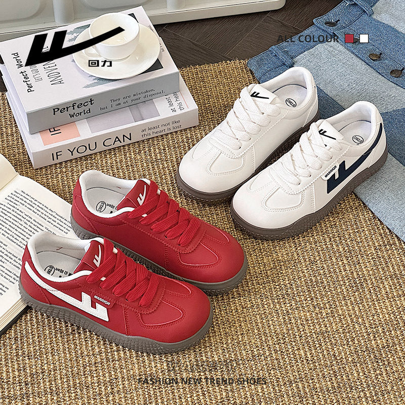 Pullback simple solid color good-looking German training shoes women's lightweight Korean autumn platform shoes fashionable sports high-value shoes
