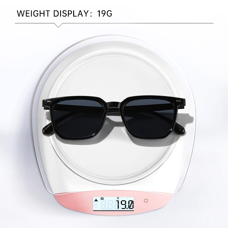 Simple polygonal rice nail sunglasses 2025 new cross-border personality men and women driving beach square sunglasses on behalf of the distribution