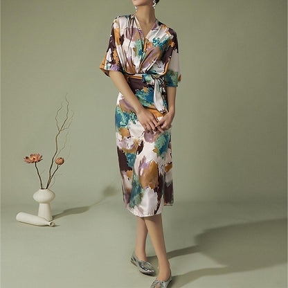 Spring 2026 European and American women's dresses new temperament fashion printed V-neck lace-up waist slim dress