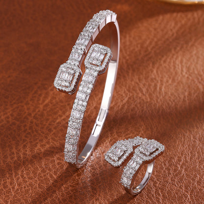 Cross-border European and American style exaggerated full zircon, light luxury, niche, high-end design, open ring for women, women's hand accessories that do not fade