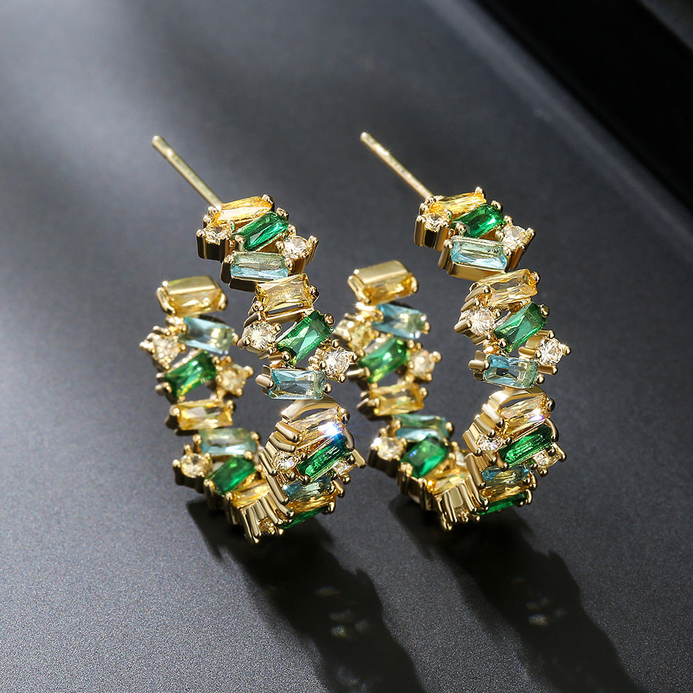 Fashionable commuting niche, high-end versatile C-shaped earrings, simple sweet and cool gemstone square zircon earrings, earrings for women