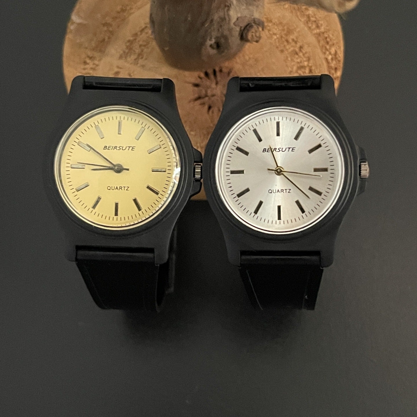 Cross-border sourcing, casual personalized, fashionable, unisex watches can be designed with black straps, adult student watches