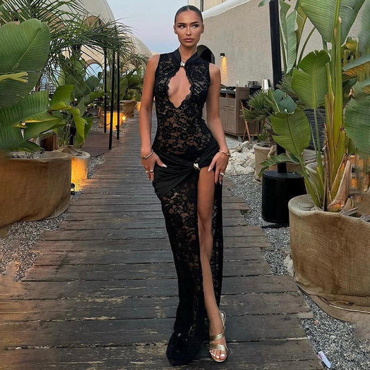 Vestido de verão 2025 para mulher, modelo sexy, com recortes em renda, racha alta, sem mangas e corte justo, um sucesso de vendas internacionais.