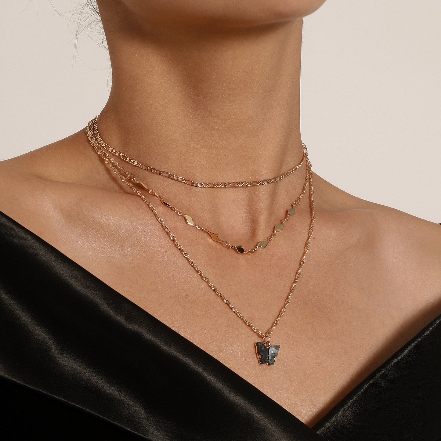 European and American cross-border jewelry acrylic black butterfly pendant necklace women's fashion geometric diamond piece double necklace
