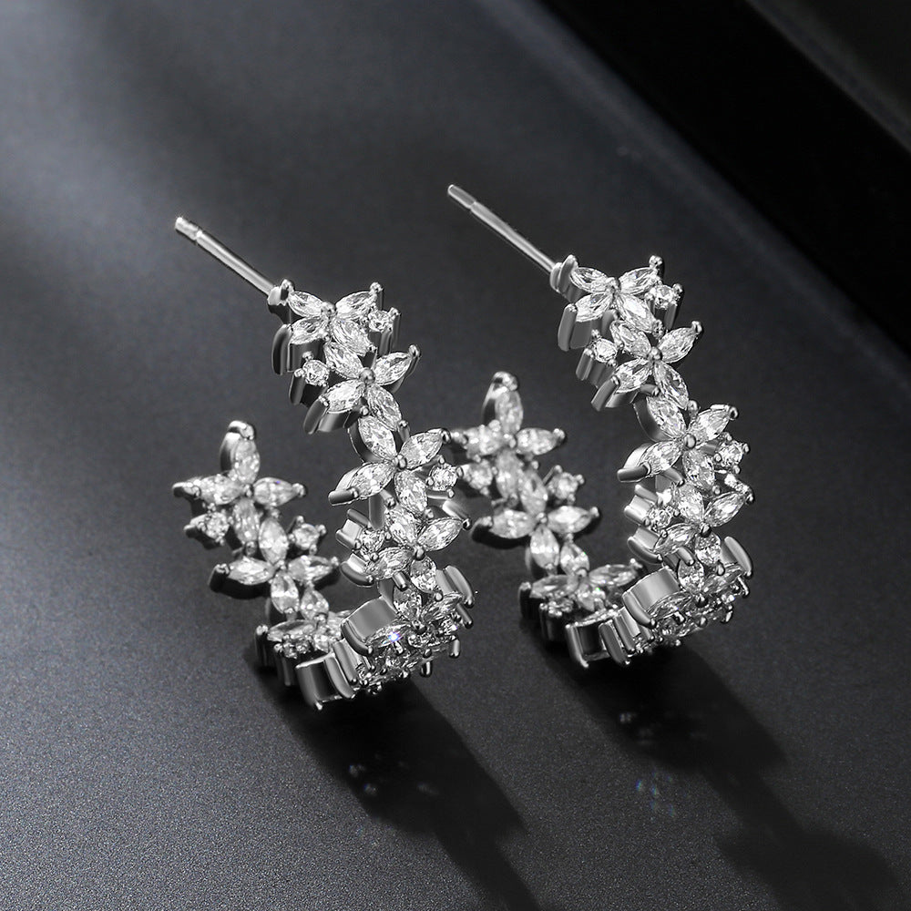 Fashionable commuting niche, high-end versatile C-shaped earrings, simple sweet and cool gemstone square zircon earrings, earrings for women