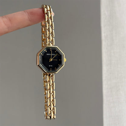 DOUKOU Unique Vintage Niche Design High-End Mini Small Dial Bracelet Watch Feminine Elegance Watch