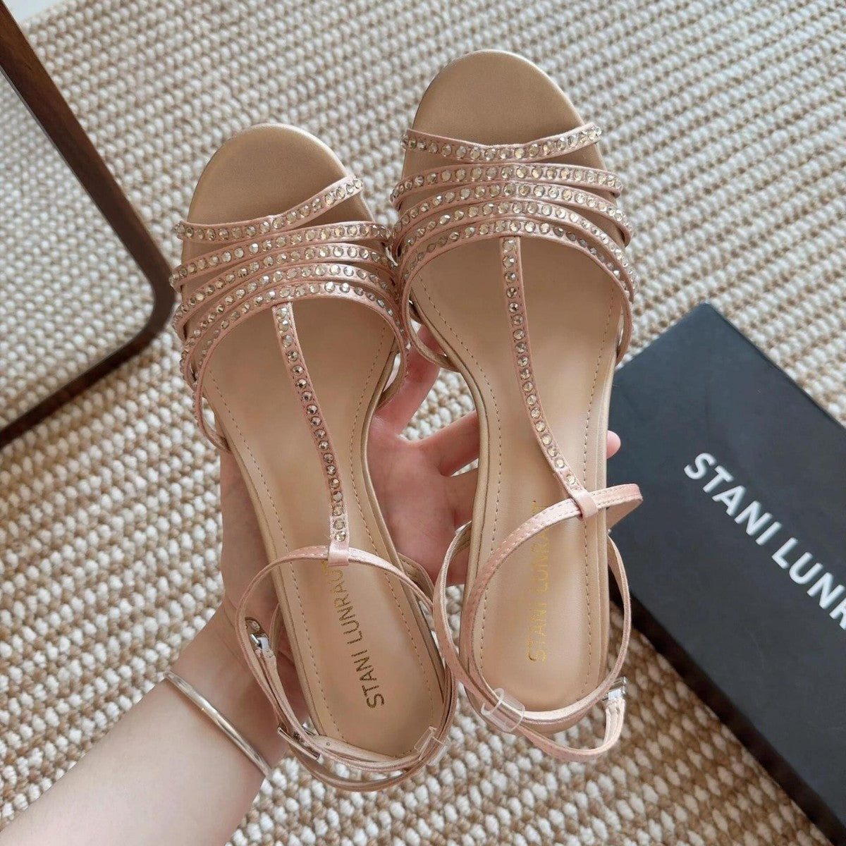 WO Huizhou City 2026 Autumn New European and American Round-Headed Fish Beak Comfortable and Versatile High Heels Fashionable Temperament Rhinestone Sandals