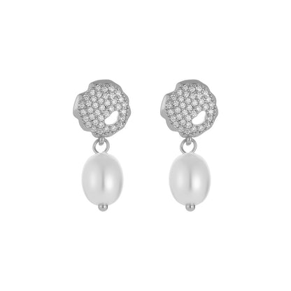 Japanese and Korean exquisite fashion style, niche design, socialite style, light luxury commuter, ultra-glitter fairy with full diamonds, pearl-set earrings