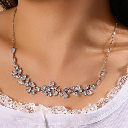 European and American cross-border bestsellers: fully diamond-filled waterdrop zircon necklaces, accessories, niche designs, high-end bridal wedding banquets