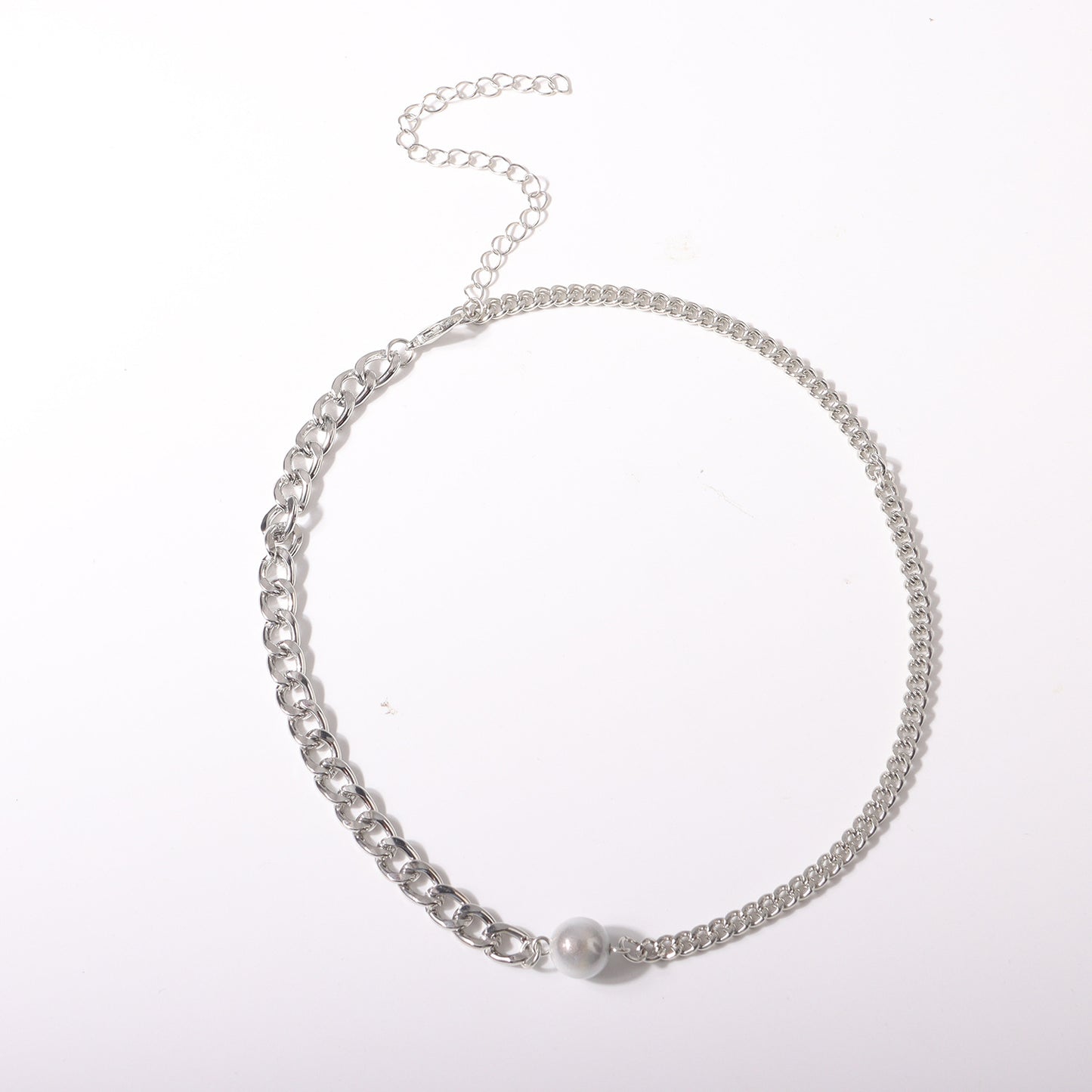European and American cross-border jewelry, trendy short luminous pearl necklace, female punk, exaggerated fashion, simple chain necklace