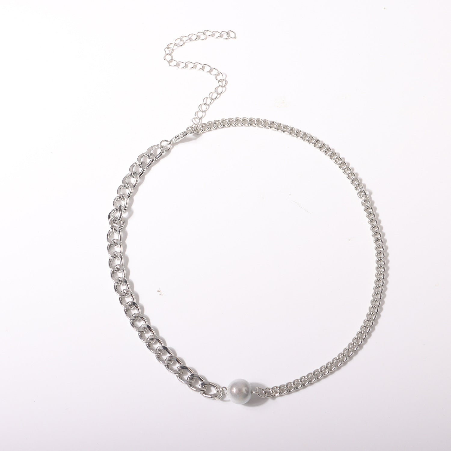 European and American cross-border jewelry, trendy short luminous pearl necklace, female punk, exaggerated fashion, simple chain necklace