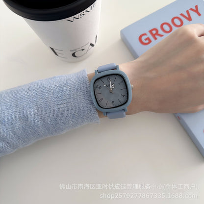Internet-famous and popular Korean INS watches for men and women, student exams, academy style, high aesthetic and minimalist silicone women's watches available for sale