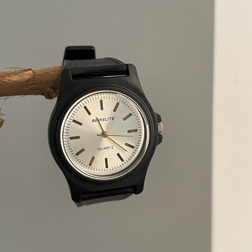 Cross-border sourcing, casual personalized, fashionable, unisex watches can be designed with black straps, adult student watches