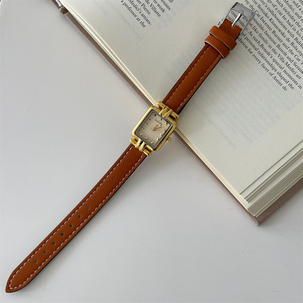Live broadcast explosive small fragrance style second-hand watches literary niche design exquisite and small sugar cube watches women's quartz watches