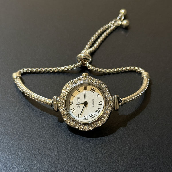 CHISTE New Light Luxury Petal Chain Watch Women's Vintage Niche Versatile Lazy Pull-Out Adjustable Watch | Ciaura
