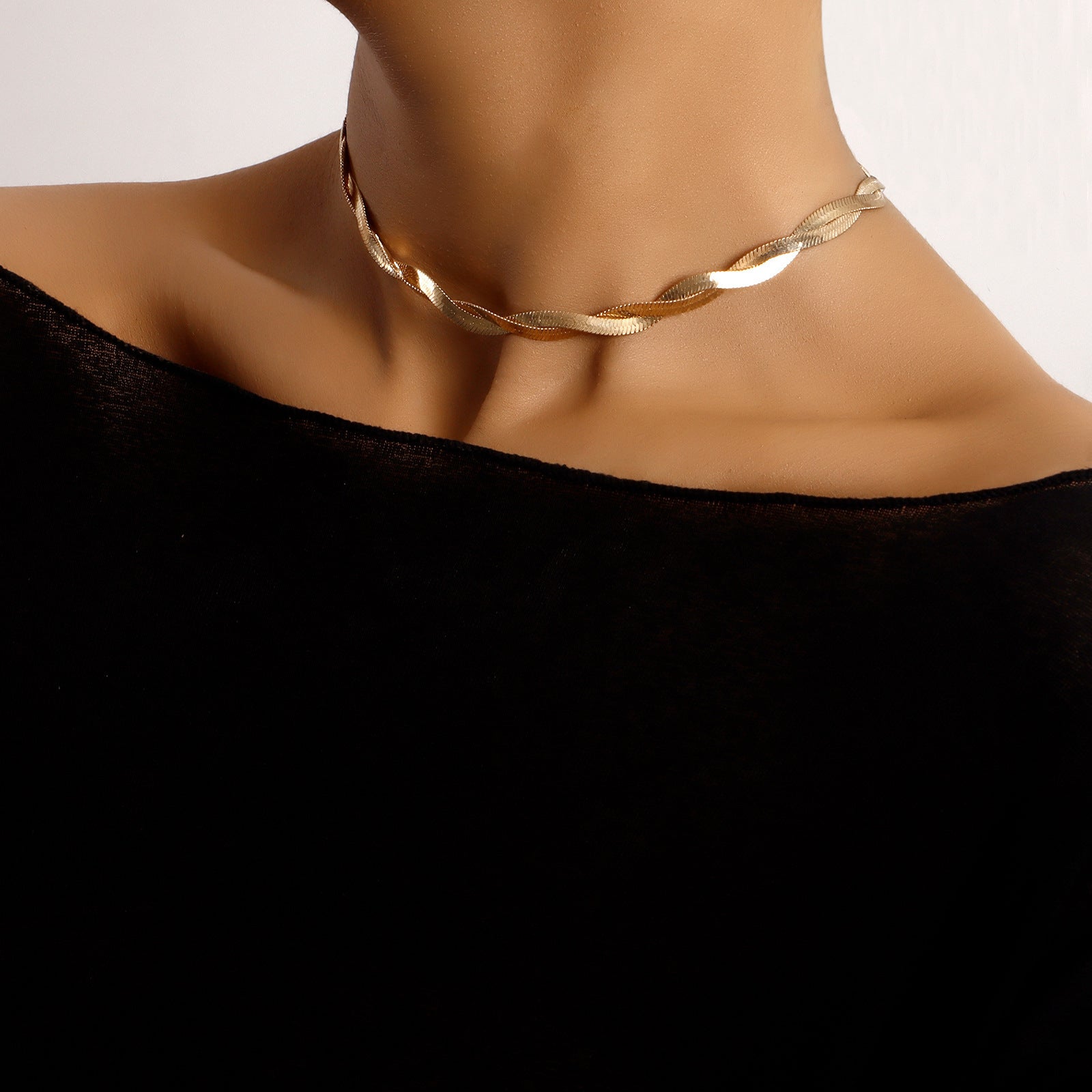 European and American cross-border jewelry trend double-layer winding snake bone necklace necklace women's fairy style niche design necklace