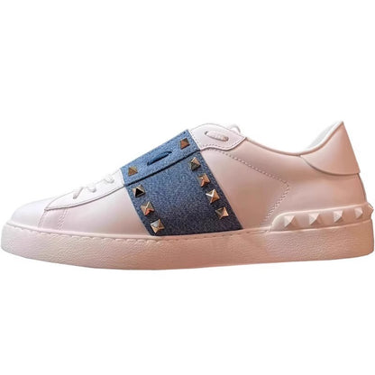 Sapatos de tabuleiro respiráveis de outono e inverno, sapatos masculinos casuais, sapatos brancos, sapatos individuais masculinos, rebites, sapatos da moda da estação europeia, sapatos femininos