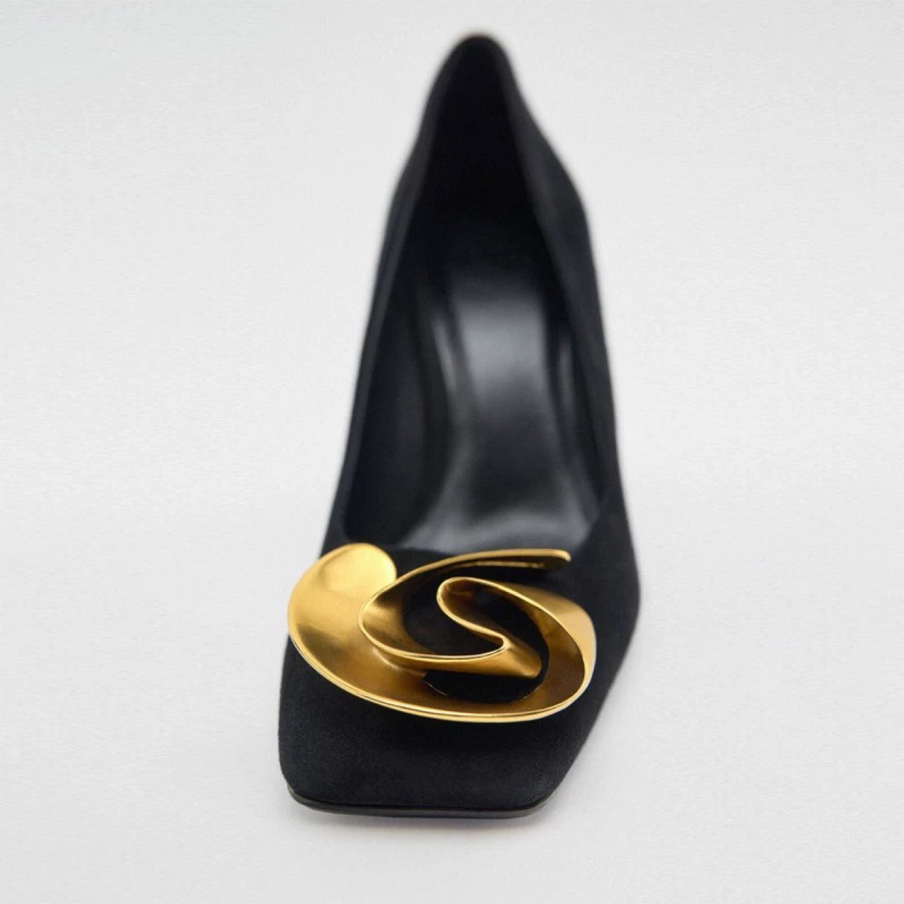 ZA2025 outono Preto Metálico Flor Enfeitada Ovelha Back-heeled Shoes Square Toe Thick Heel Versátil Casual Shoes Mulheres