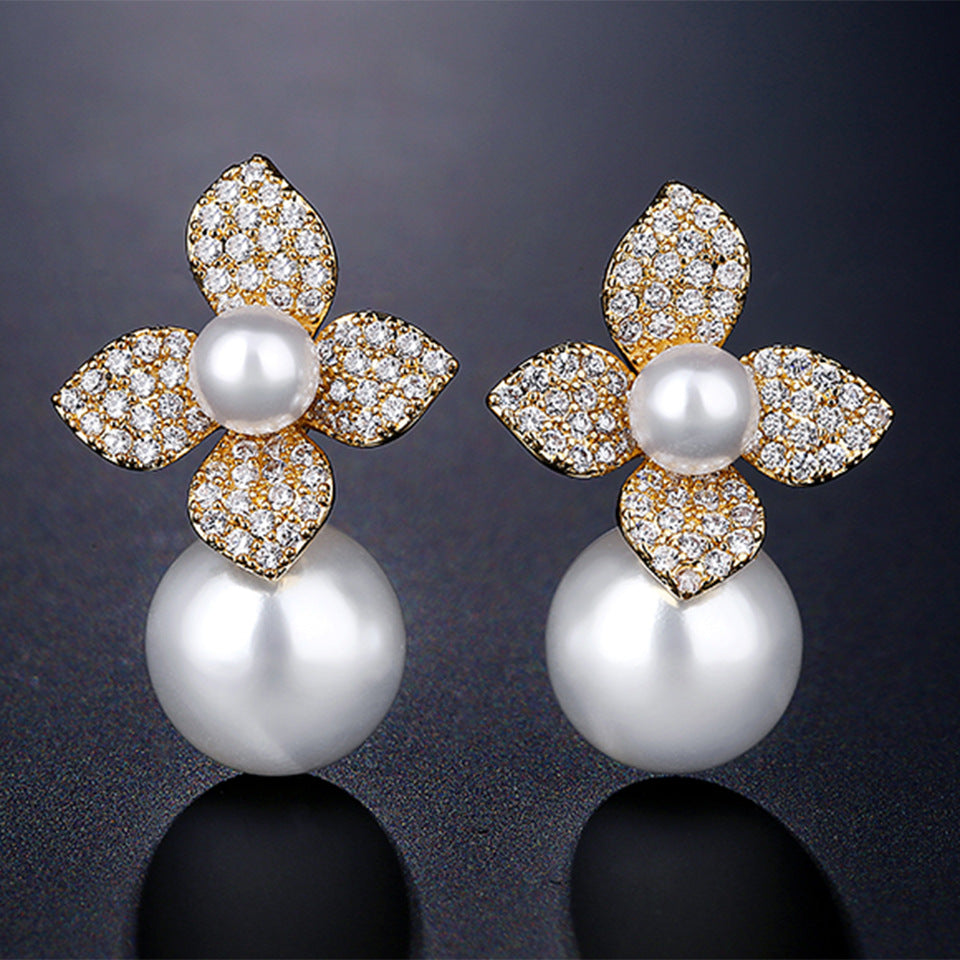 French niche design pearl earrings for women, high-end creative floral minimally inlaid zircon ear accessories for women