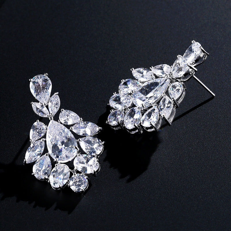 Cross-border hot waterdrop zircon stud earrings in multiple sizes with patchwork earrings, niche designs, light luxury banquet earrings wholesale