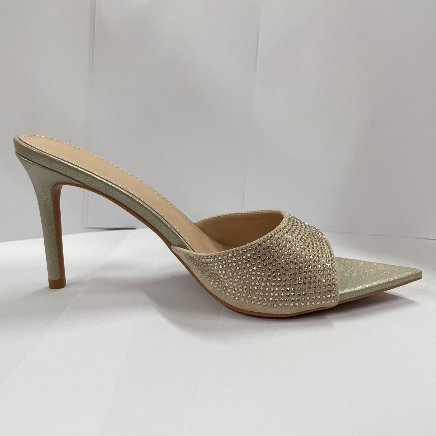 Summer women's beautiful stiletto heeled rhinestone high-heeled slippers with skirts pointed toe high-heeled heels are sexy and not tiring to the feet