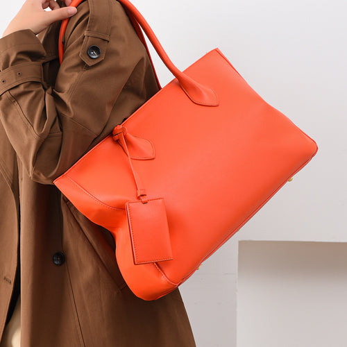 Internacional Bolsa tote minimalista para o dia a dia Bolsa de ombro feminina elegante Grande capacidade Bolsa atacado de fábrica comércio internacional personalização