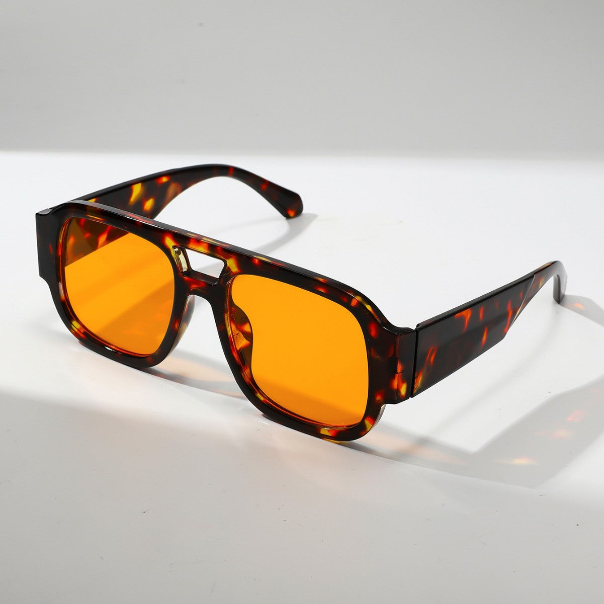 Dual-beam sunglasses, new fashionable sun-protection sunglasses, European and American photo influencer sunglasses, women's high-end style