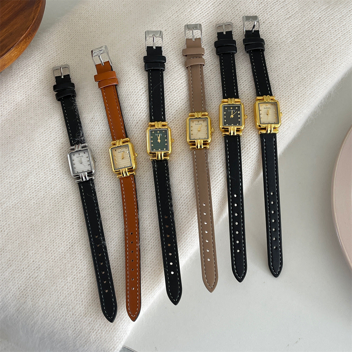 Live broadcast explosive small fragrance style second-hand watches literary niche design exquisite and small sugar cube watches women's quartz watches