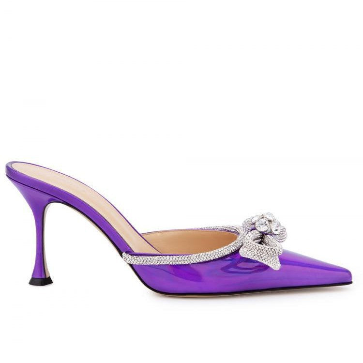 A kick of laser bow rhinestone high heel slippers, thin heels, pointed toe and half flip-flops, wearing a new European and American style