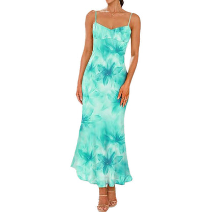 Tendência da moda feminina para o verão de 2025, estilo europeu e americano: vestido sexy com decote em V, alças e estampado na anca.