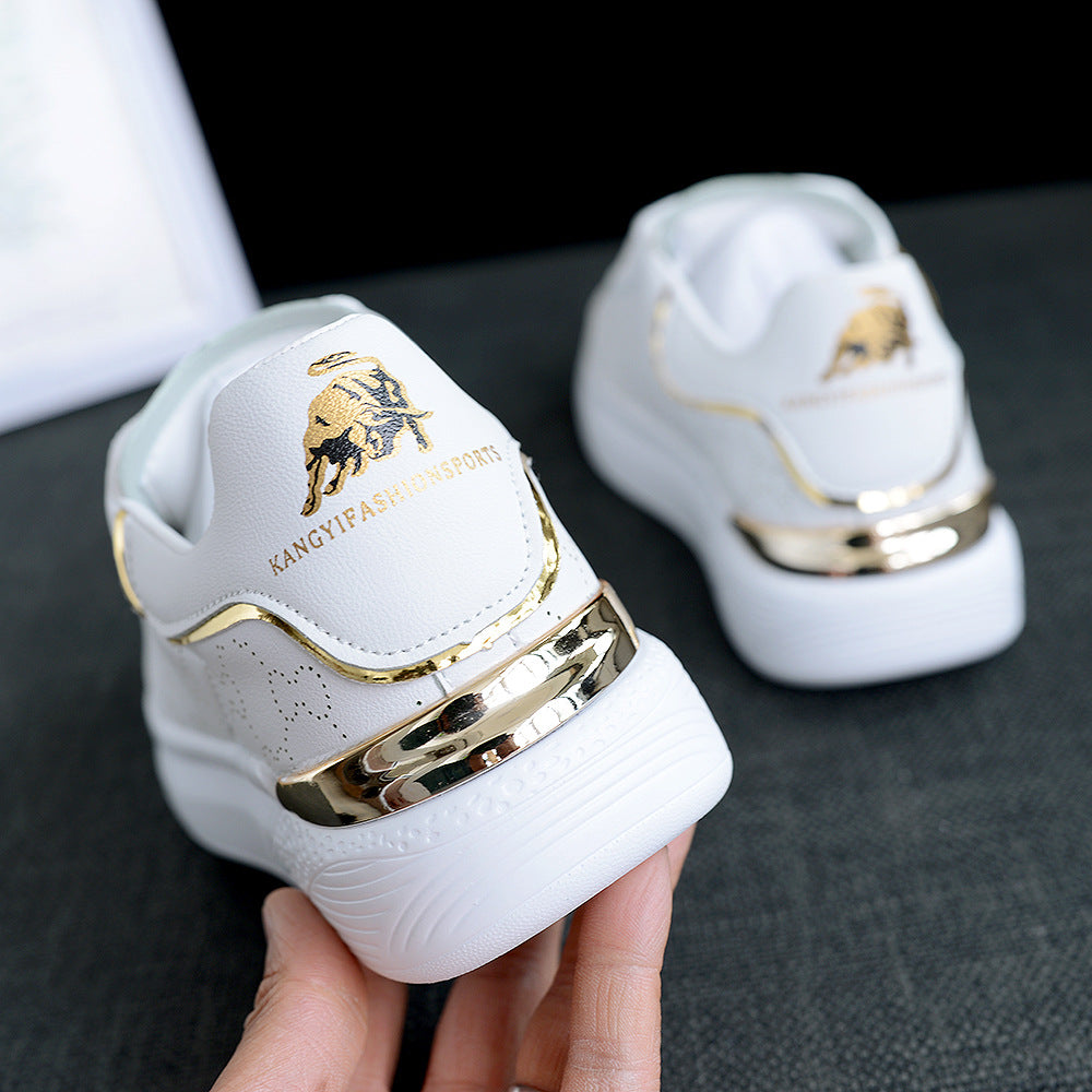 Sapatos brancos de buraco de verão, tênis femininos bonitos da marca da moda, sapatos casuais de casal masculino, sapatos de plataforma