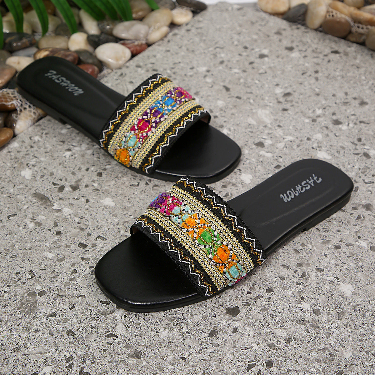Cross-border bohemian style flat slippers women's cross-border wear braided light beach slippers