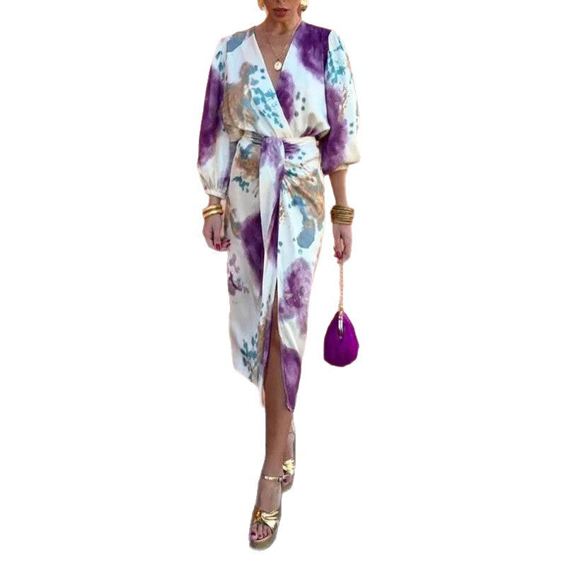 Conjunto de duas peças para mulher, com estampado elegante e moderno, decote em V, mangas compridas e comprimento midi, da nova coleção primavera 2026, inspirada na Europa e nos estilos transfronteiriços. Fabricado com um sofisticado modelo europeu.