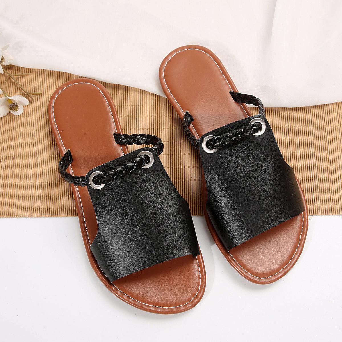 Retro Woven Sandals.